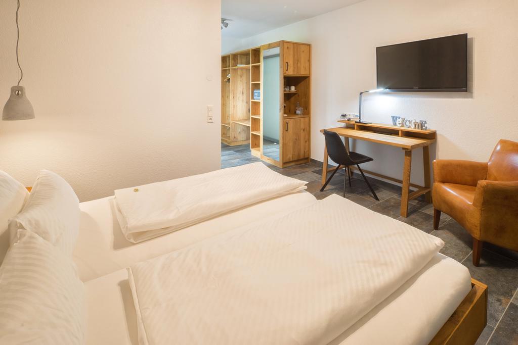 Hotel Hofgut Tiergarten Аулендорф Экстерьер фото